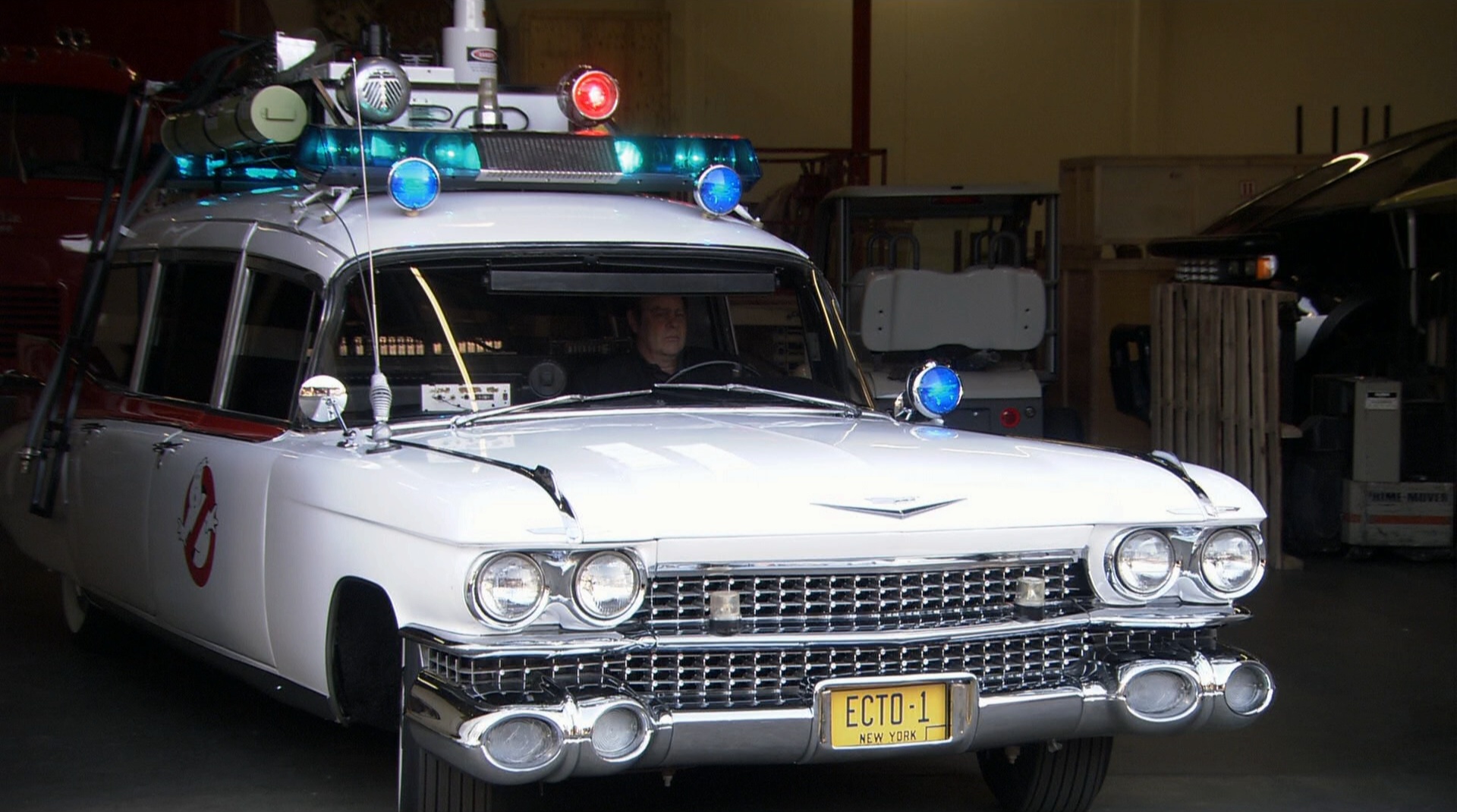 gb1_blu2009_featurette_car36.jpg
