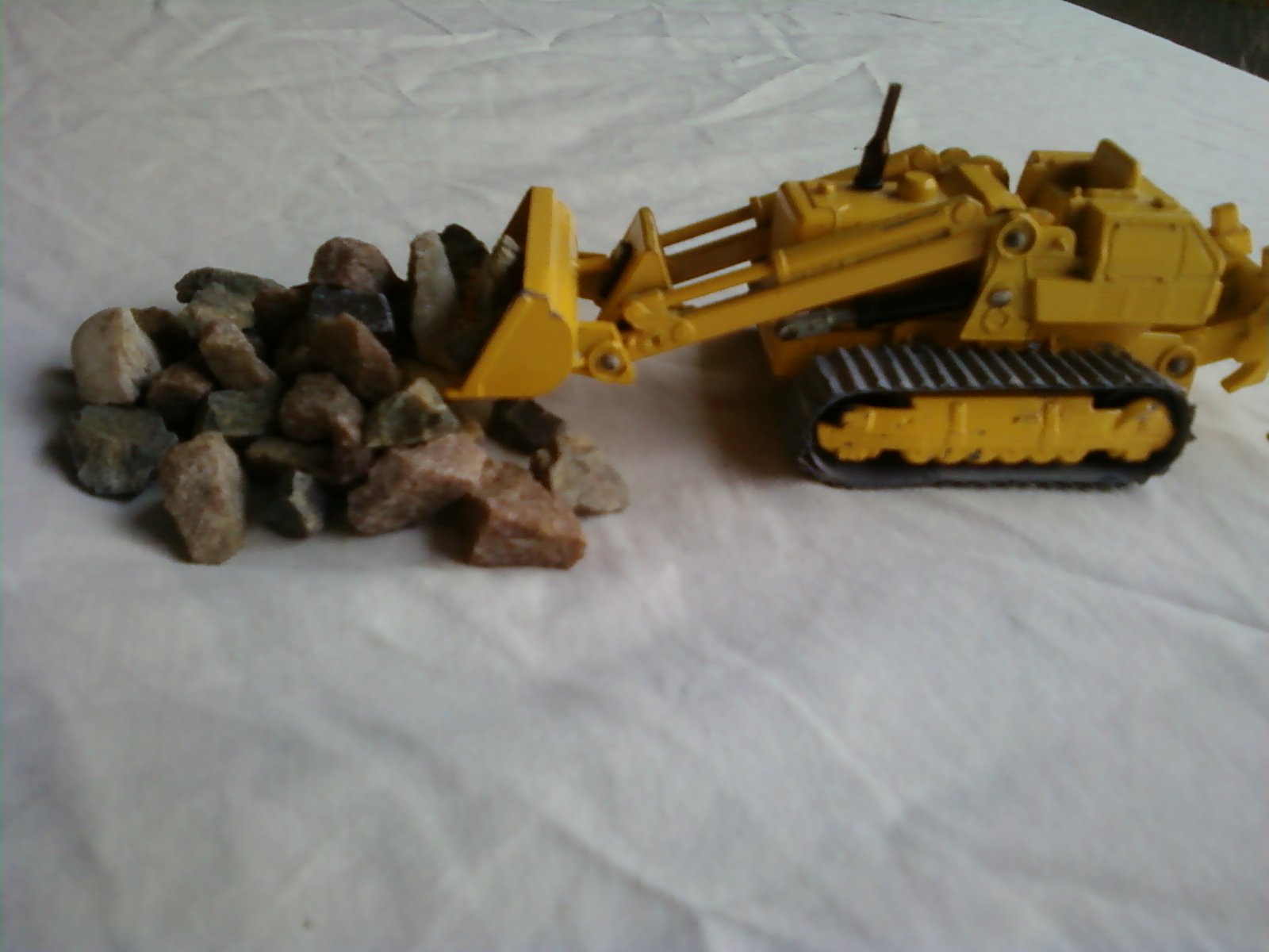 R2052.jpg