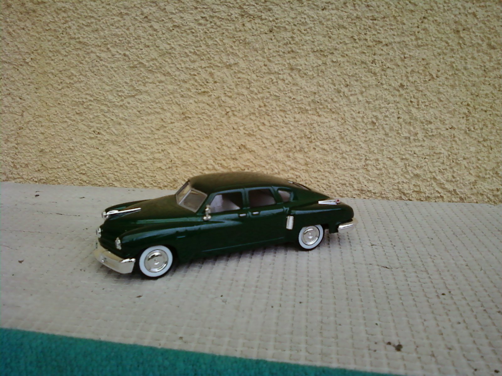 R2208.jpg