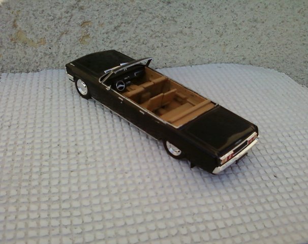 ZIL 114 CAB.jpg