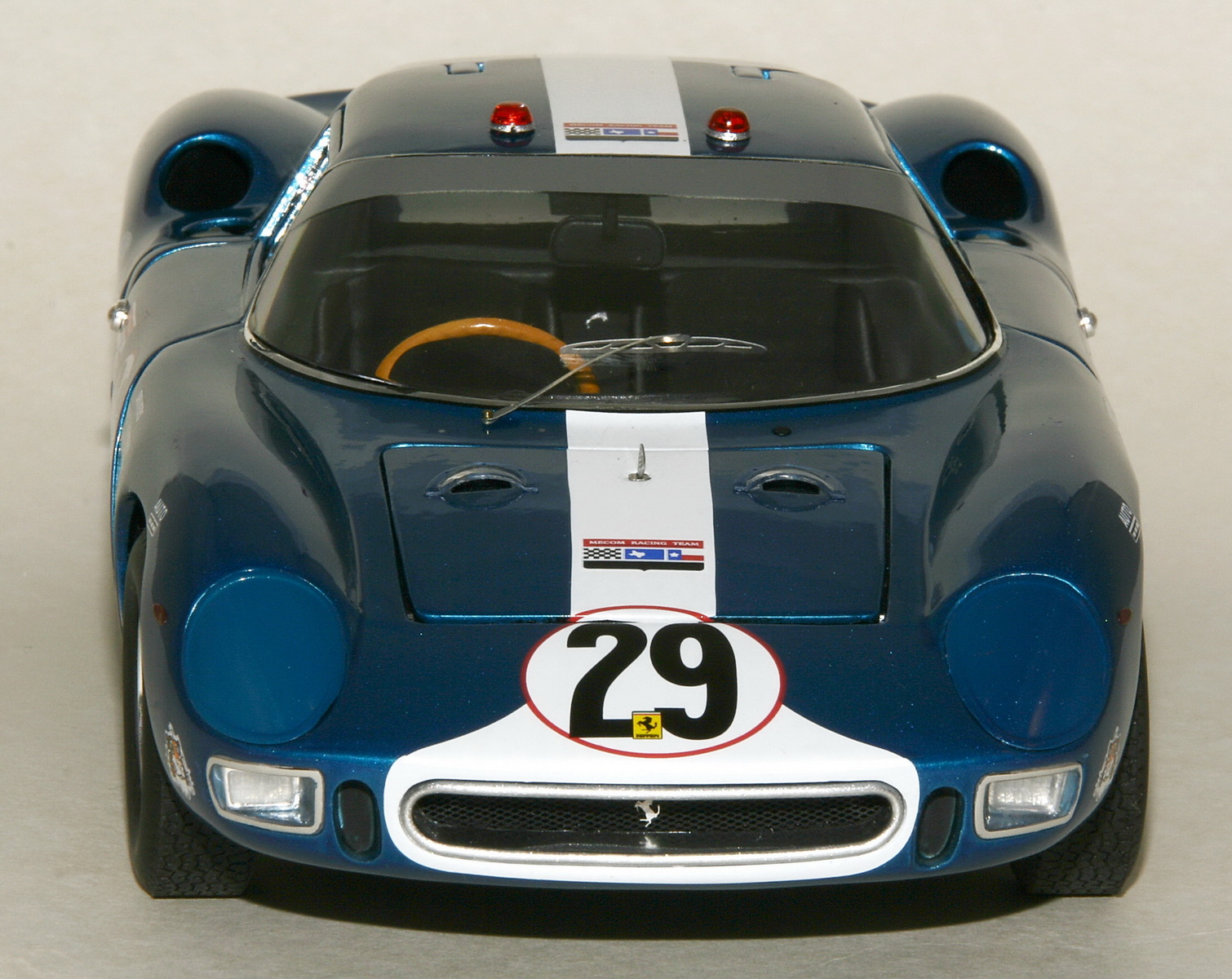 024_250LM.jpg