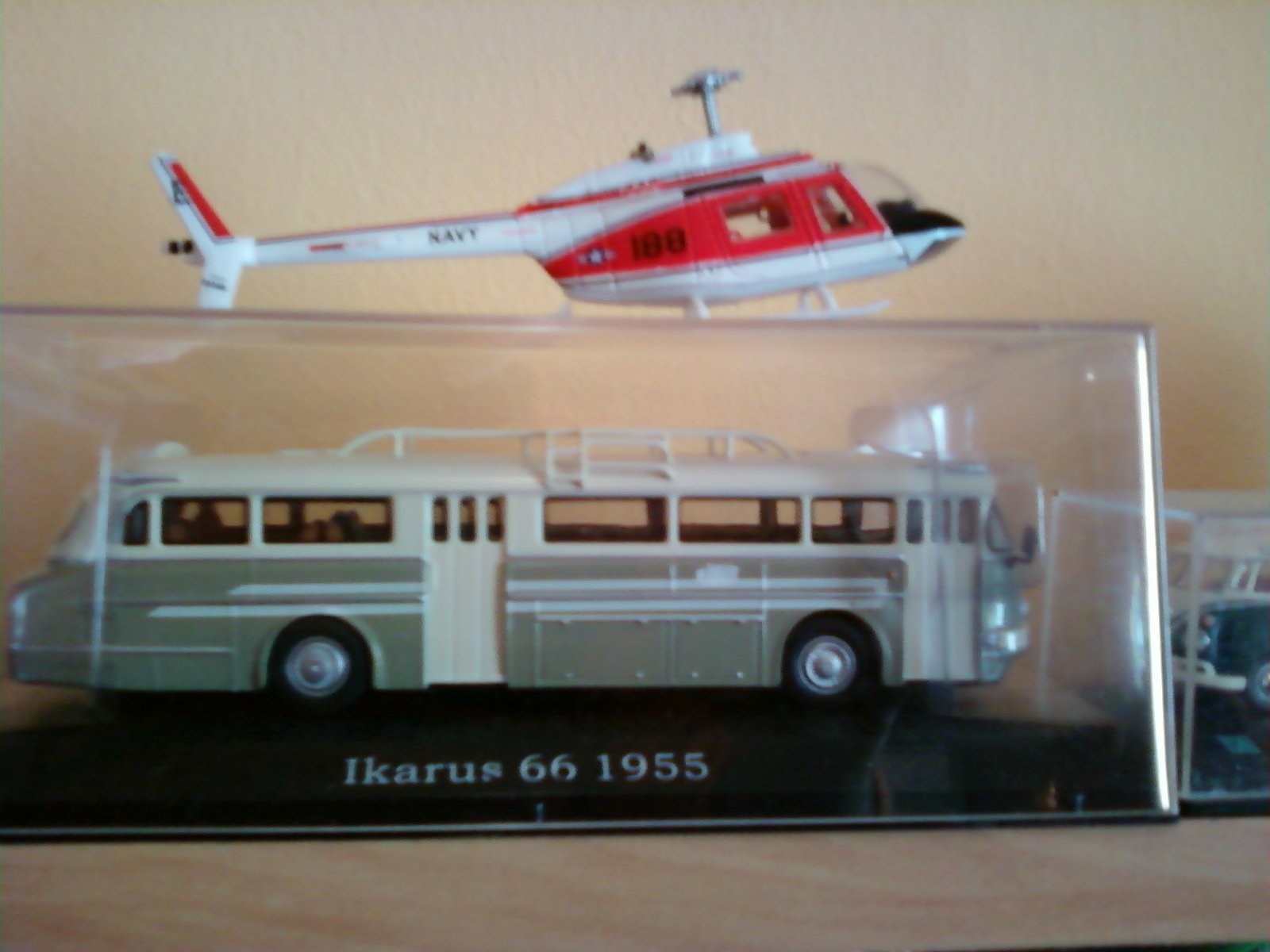 R2207.jpg