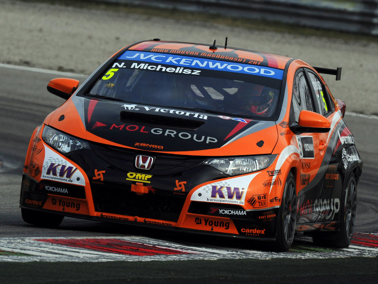 honda_civic_wtcc_5.jpg