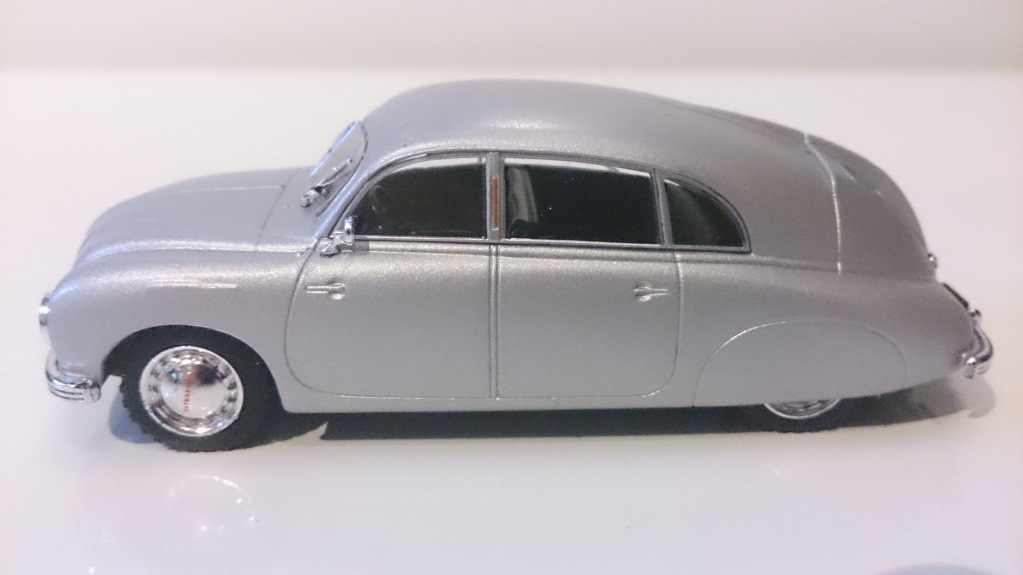 Tatra 600_06.jpg