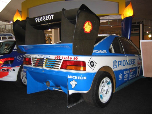 405-T16-pike-peak-01.jpg