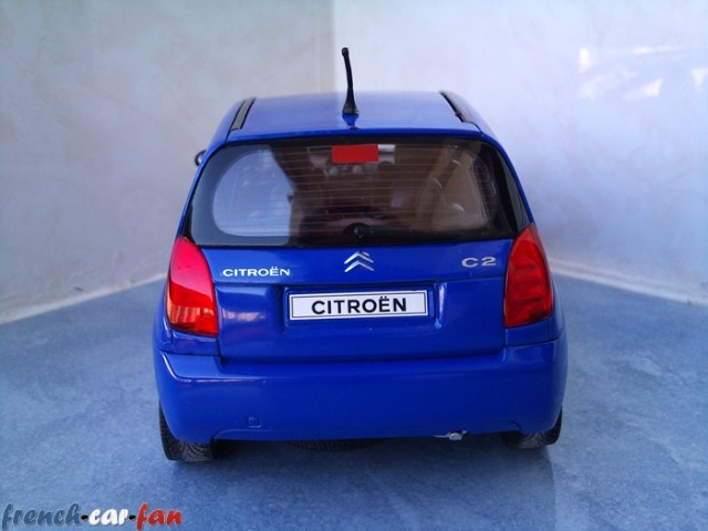 Citroen C2 (2).jpg