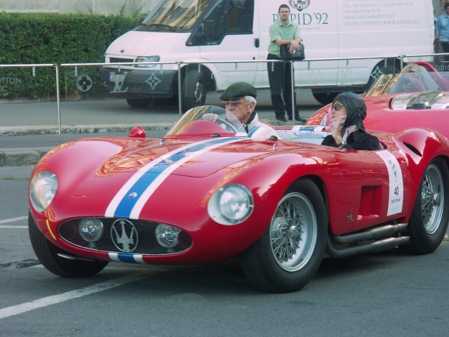 Maserati (2).jpg