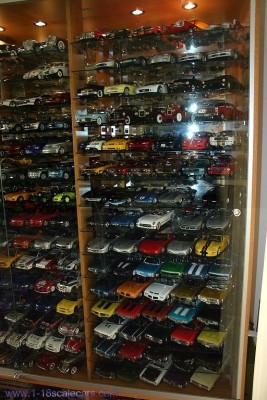 1Collection_pic_sept04_pic4[1].jpg
