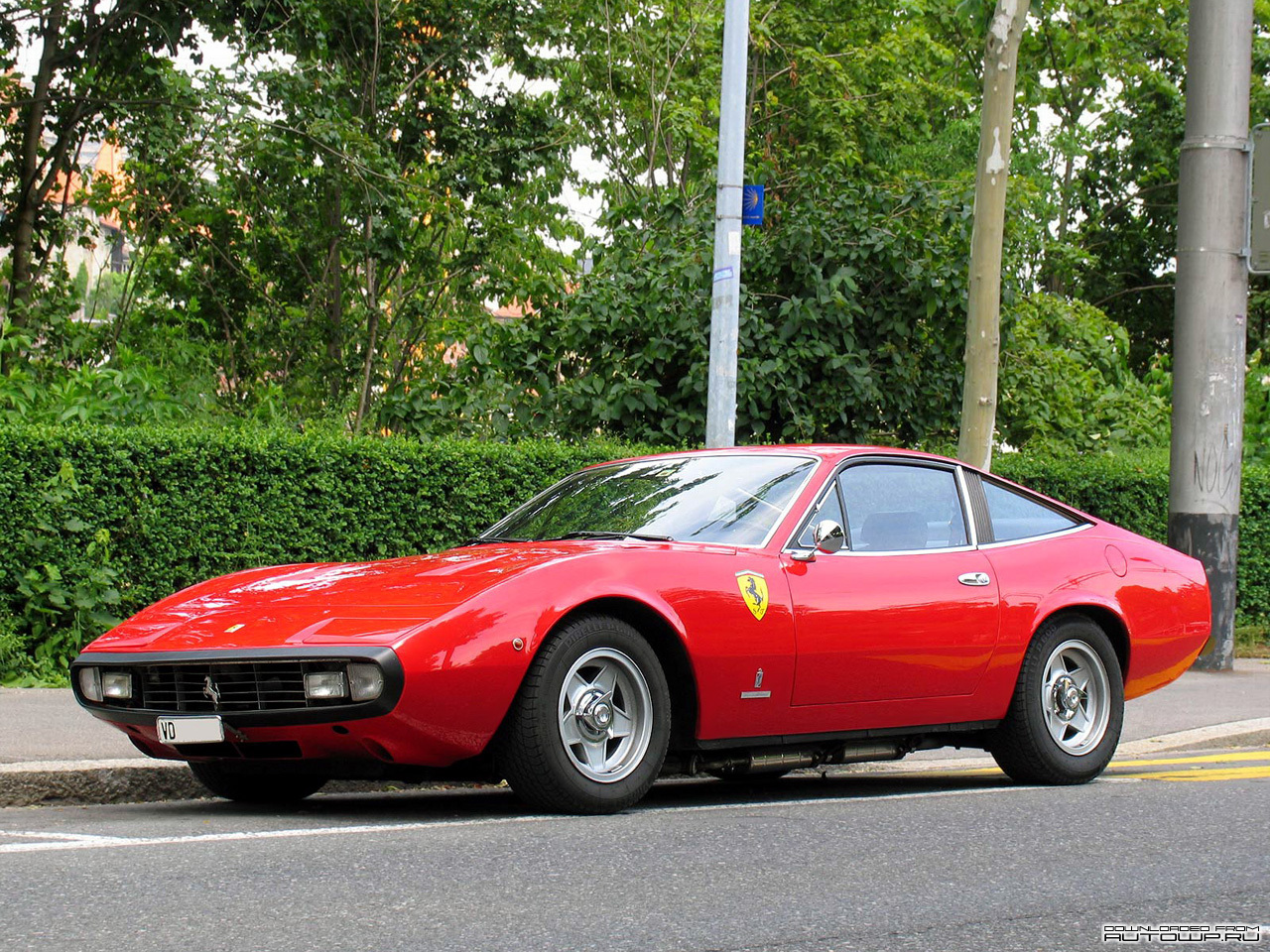 autowp.ru_ferrari_365_gtc_4.jpg