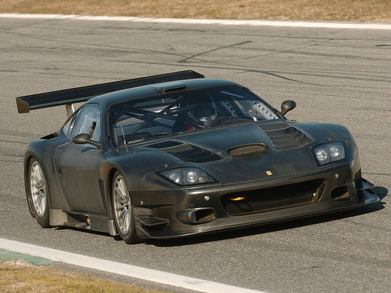 autowp.ru_ferrari_575_gtc_evoluzione_9.jpg