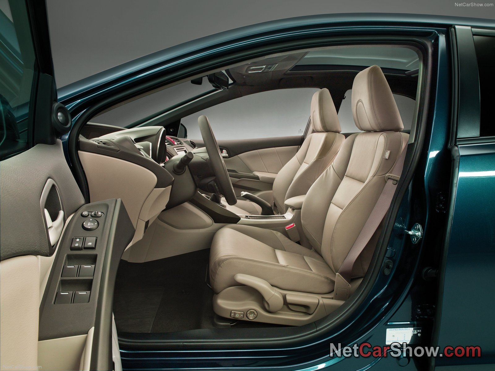 Honda-Civic_EU-Version_2012_1600x1200_wallpaper_59.jpg