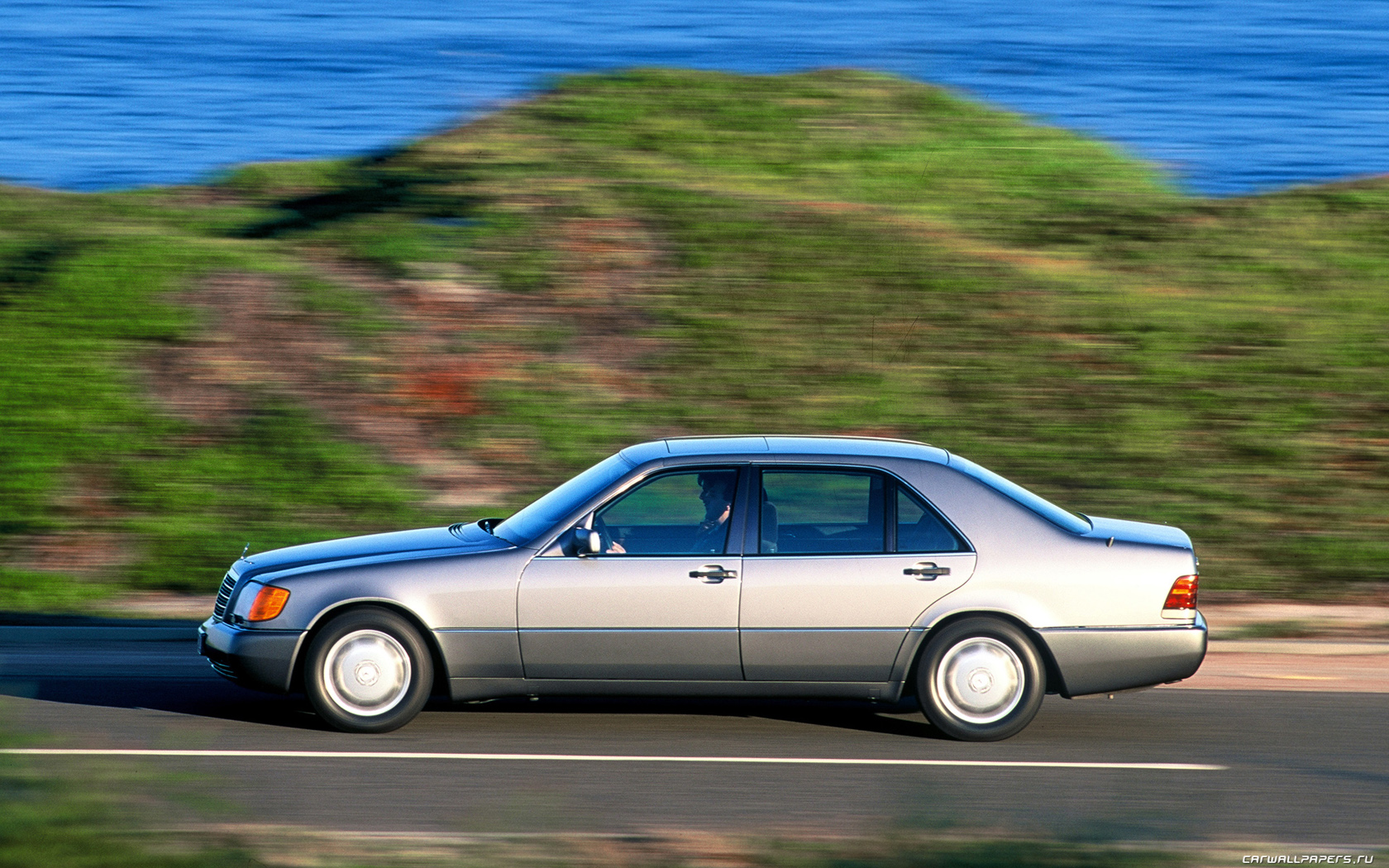 Mercedes-Benz-S-class-w140-1680x1050-009.jpg