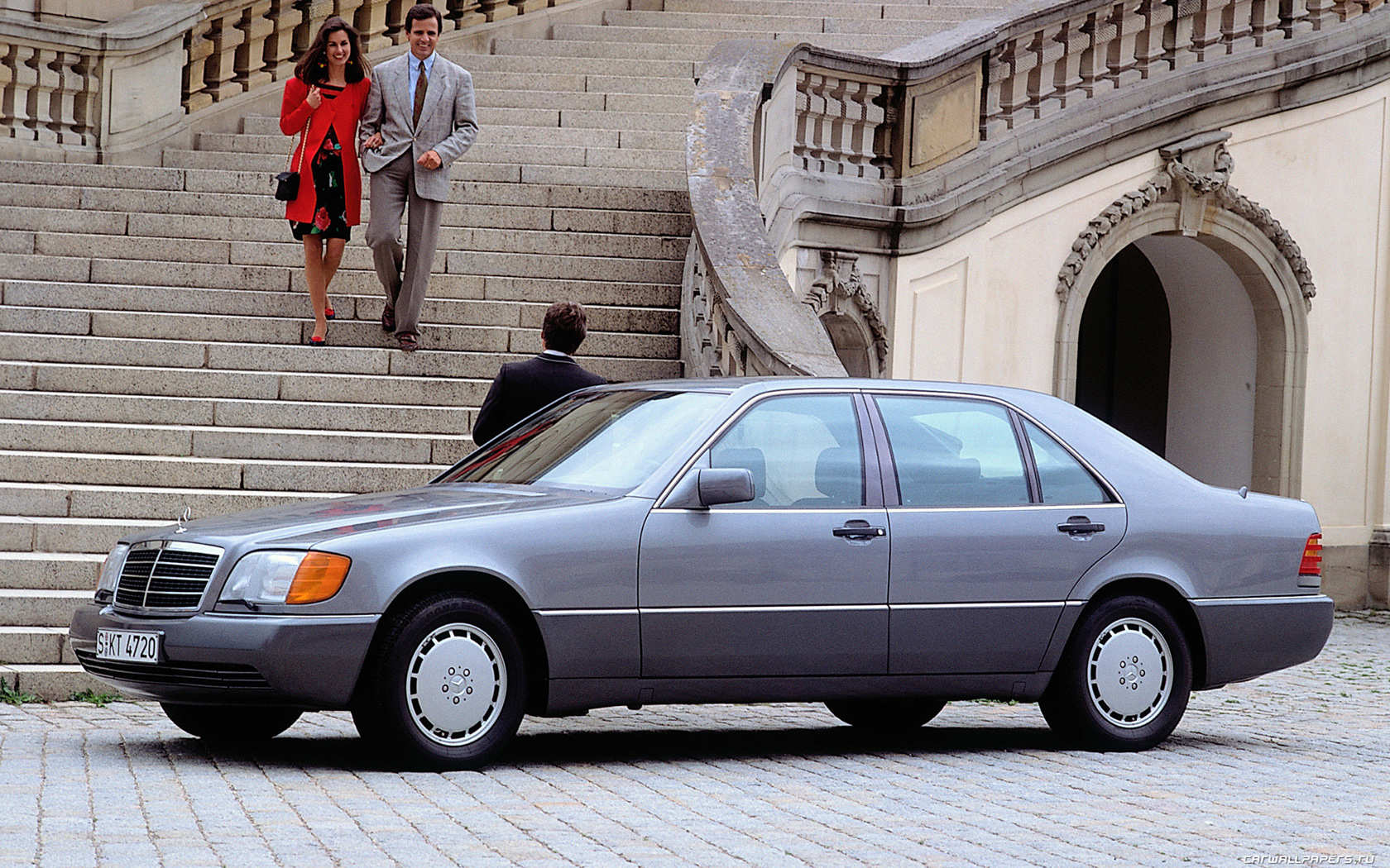 Mercedes-Benz-S-class-w140-1680x1050-012.jpg