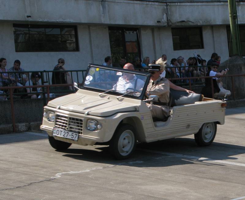 IMG_9796.jpg