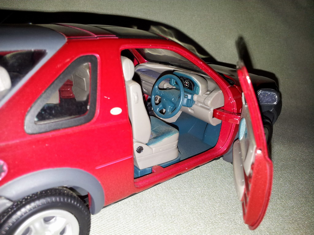 LR6.jpg