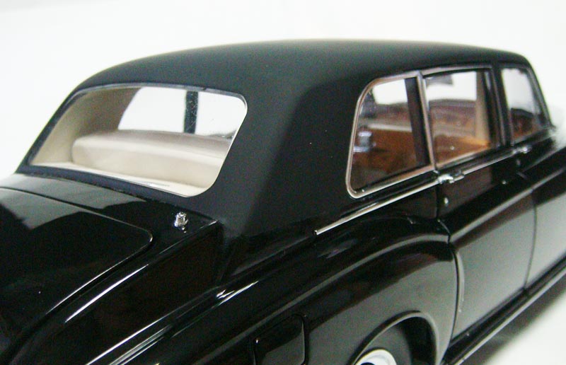 black-vinyl-phantom2.jpg