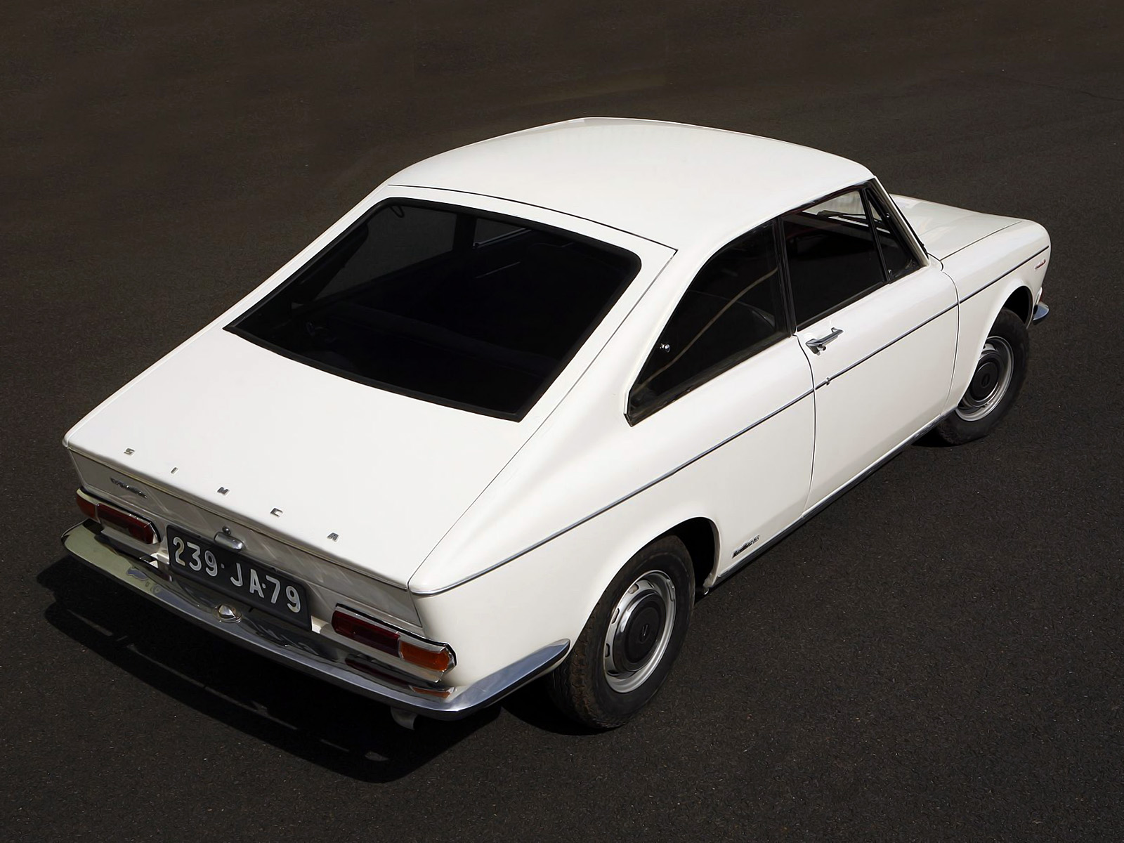heuliez_simca-1501-coach-special-concept-1968_r8.jpg.jpg