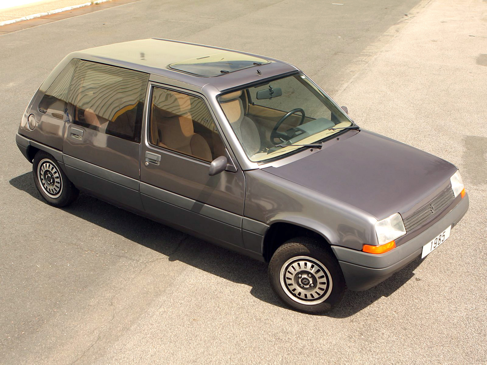 heuliez_renault-super-van-cinq-concept-1985_r4.jpg.jpg